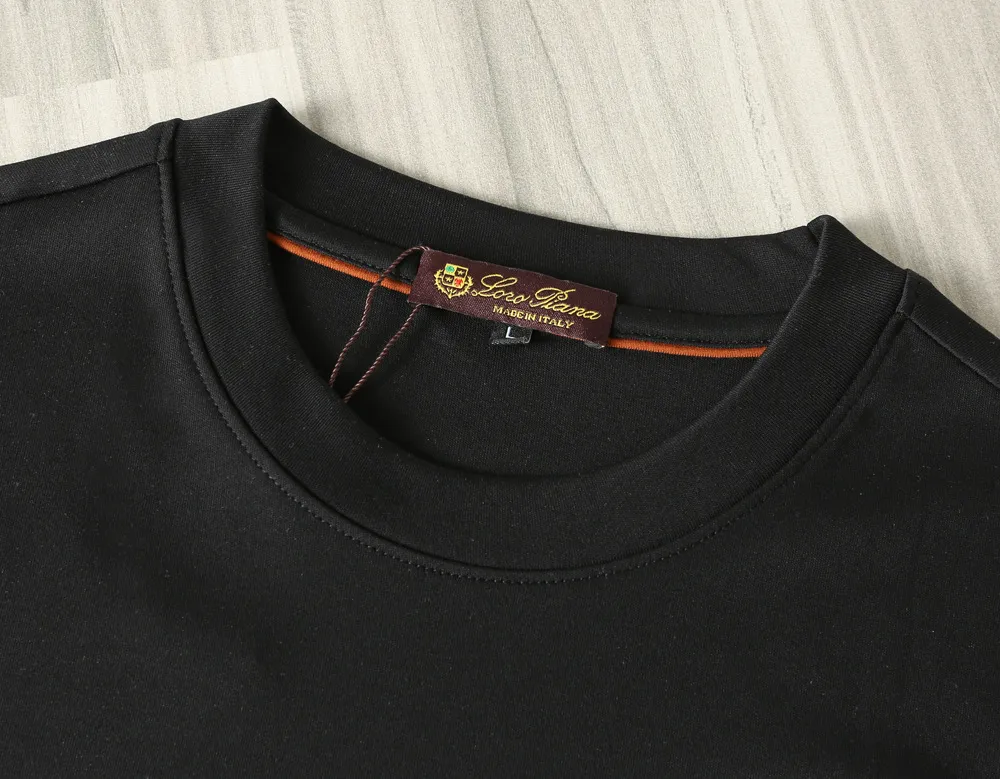 LP Early Autumn Exclusively for New Arrival Original Men's Round Neck Long Sleeve Long Velvet Double Mercerized Premium Customized High Version Fashion Versatile Hot Sale⚠️⚠️ Original Imported Pure Cotton Fabric Chest Logo Pattern Design Super Soft and Delicate Feeling Skin-Friendly and Comfortable Premium Boutique Replacing Factory's Fine Workmanship The Upper Body Is Great Men's Must-Have Item Complete with Three Standards Sizes M-4xl